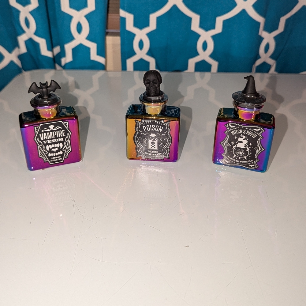 ~NEW 2024 Target Bullseye Set of 3 Mini Glass Potion Bottles Iridescent